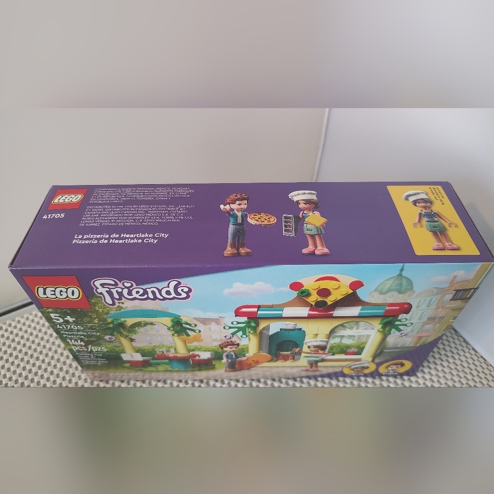 Lego Friends 41705 Heartlake City Pizzeria Building Toy NWT - Picture 3 of 4